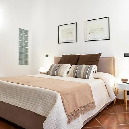 Apartment Pothos House Palermo