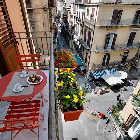 Apartment Pothos House Palermo